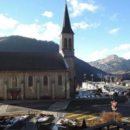 Confort Et Modernite: 60m² Pour 4 Personnes Avec Balcon, Wifi, Proche Du Centre Et Pistes. - Fr-1-198-164 * Chatel